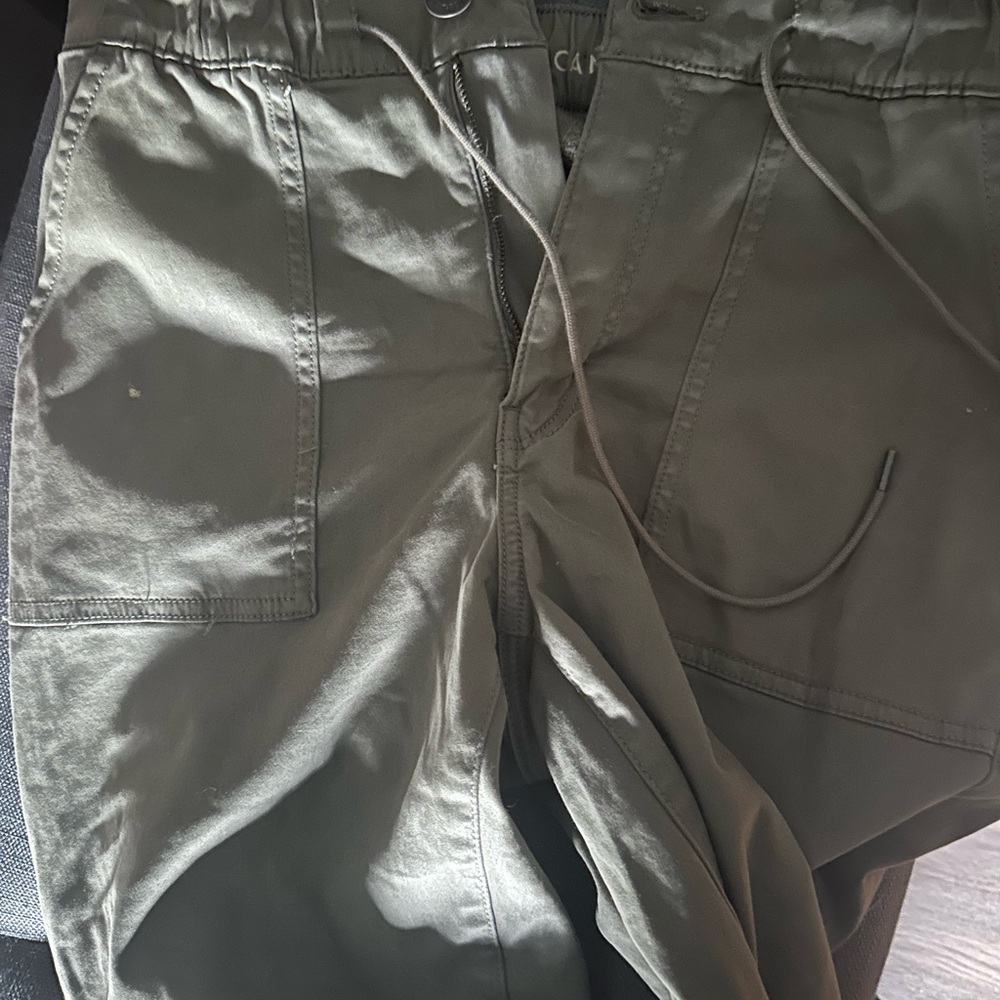 American Eagle Outfitters Khaki Cargo Pants